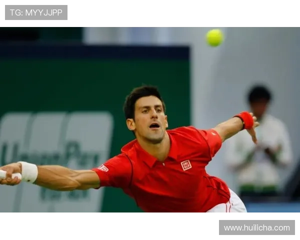 德约科维奇强势回归上海大师赛再度上演巅峰对决震撼全场 德约科维奇强势回归上海大师赛再度上演巅峰对决震撼全场