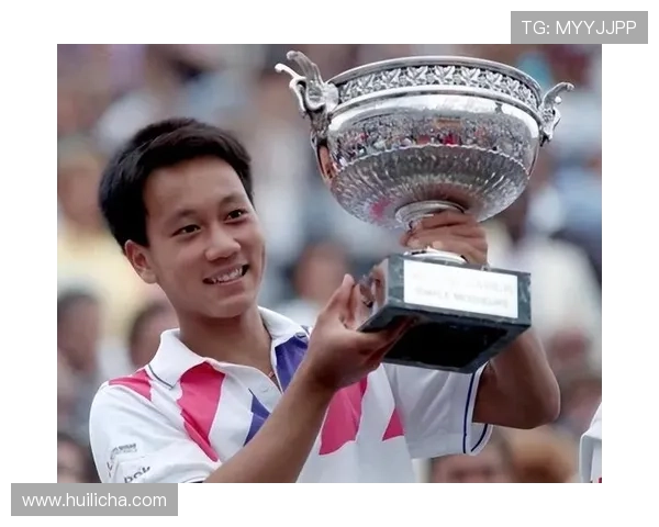 网球赛场新星崛起,年轻选手挑战大满贯冠军宝座 网球赛场新星崛起,年轻选手挑战大满贯冠军宝座