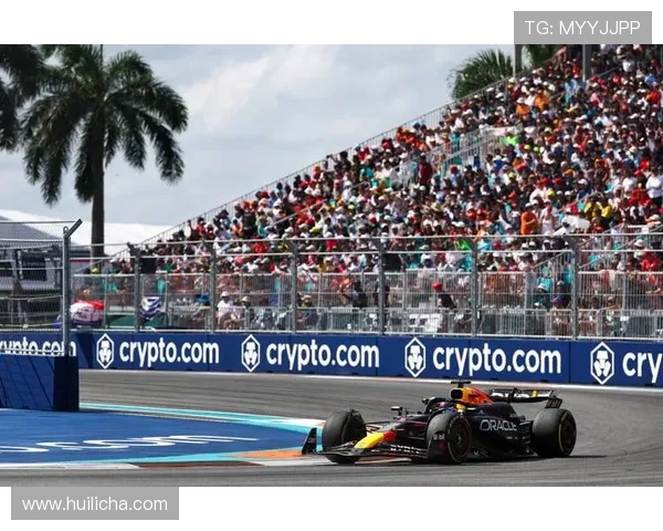 F1赛季激烈角逐引发关注 各队技术创新和车手表现成为焦点 F1赛季激烈角逐引发关注 各队技术创新和车手表现成为焦点